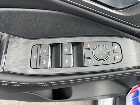 New 2025 Nissan Rogue SL w/ SL Premium Package image 12