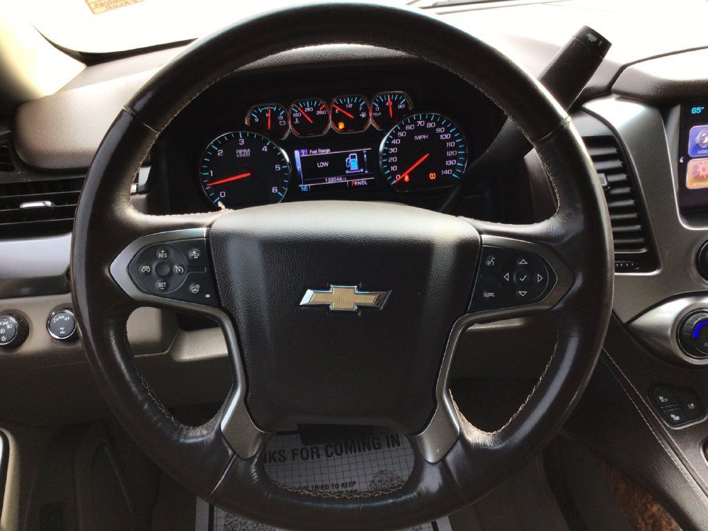 Used 2017 Chevrolet Suburban Premier AWD/4WD image 16