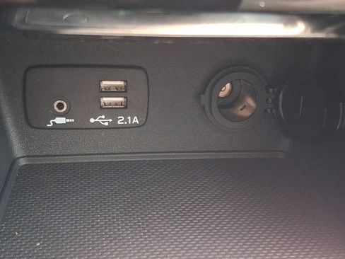 Certified 2023 Subaru Forester Premium AWD/4WD image 26