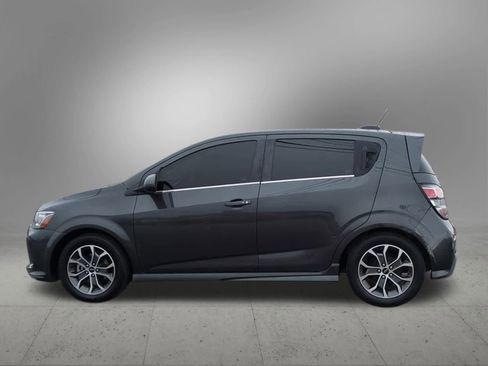 Used 2020 Chevrolet Sonic LT w/ Convenience Package image 3