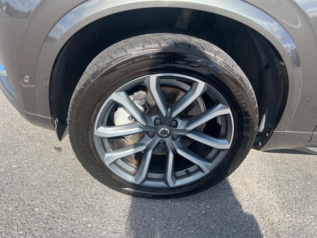 Used 2018 Volvo XC90 T5 Momentum w/ Convenience Package FWD image 7