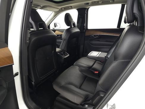 Used 2021 Volvo XC90 T6 Momentum w/ Protection Package Premier AWD/4WD image 29