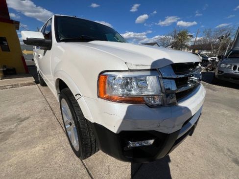 Used 2015 Ford Expedition EL Limited w/ Equipment Group 301A image 3