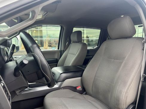 Used 2019 Ford F350 XLT w/ XLT Premium Package image 9