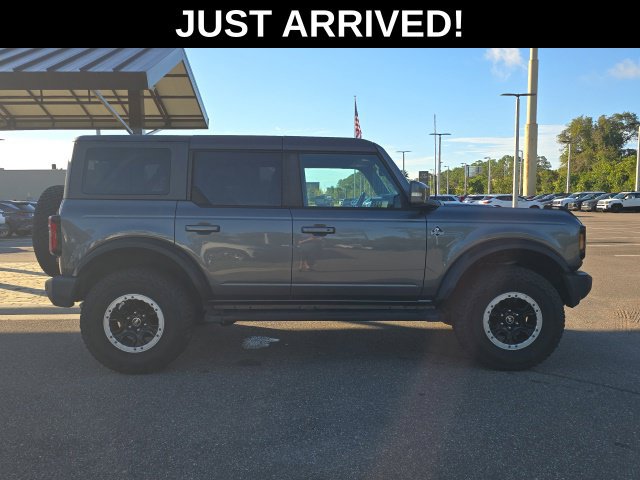 Used 2023 Ford Bronco Outer Banks w/ Sasquatch Package AWD/4WD image 3