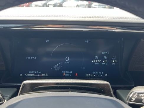 Used 2022 Lincoln Navigator L Black Label image 17