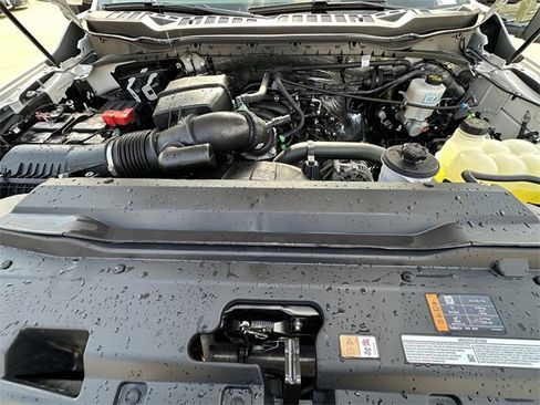 Used 2024 Ford F250 Lariat w/ Chrome Package image 37