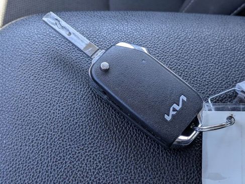 Used 2024 Kia Forte LXS image 29