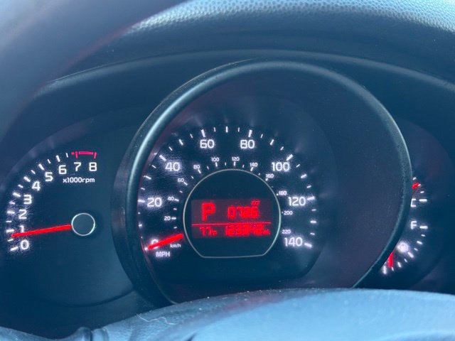 Used 2015 Kia Soul + FWD image 24