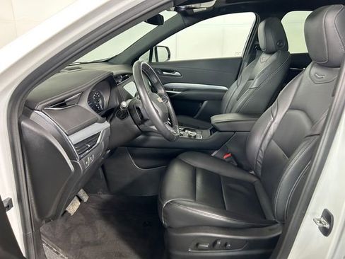 Certified 2023 Cadillac XT4 Premium Luxury w/ Cold Weather Package image 8