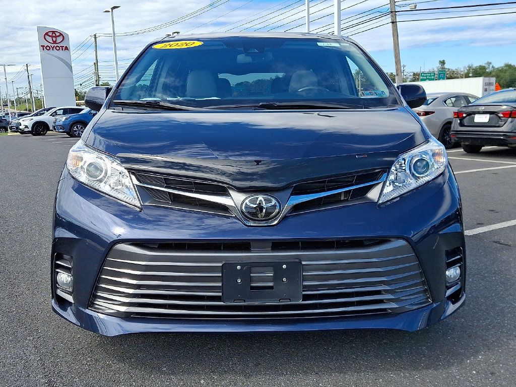 Certified 2020 Toyota Sienna XLE w/ XLE Navigation Package FWD image 2