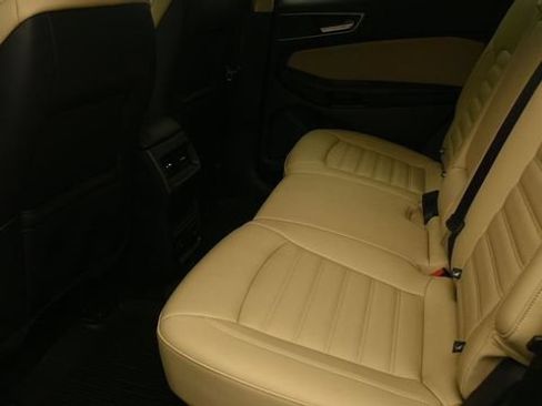 Certified 2024 Ford Edge SEL w/ Convenience Package AWD/4WD image 10
