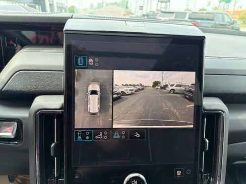 Used 2026 GMC Yukon AT4 Ultimate w/ LPO, Floor Liner Package AWD/4WD image 30