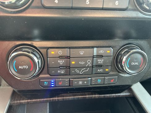 Used 2020 Ford F250 Lariat w/ Lariat Value Package AWD/4WD image 31
