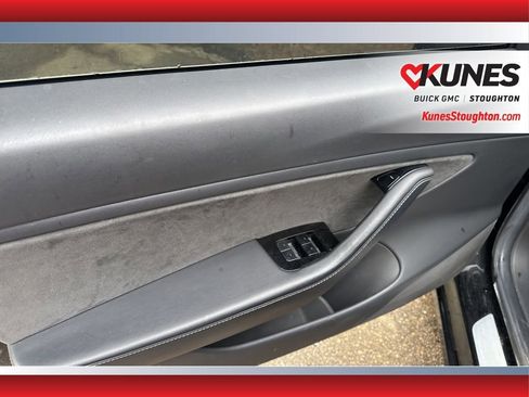 Used 2018 Tesla Model 3 Long Range image 19