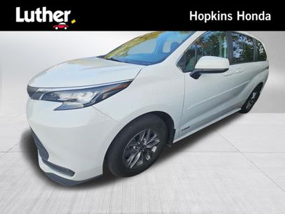 Used 2021 Toyota Sienna LE
