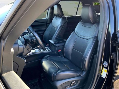 Used 2020 Ford Explorer ST w/ Premium Technology Package image 21