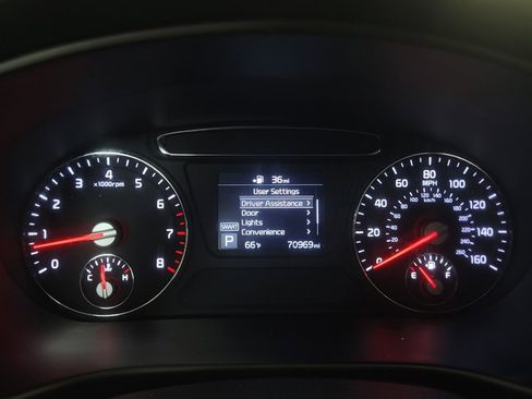 Used 2019 Kia Sorento FWD V6 image 23