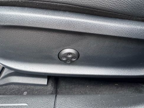 Used 2021 Mercedes-Benz CLA 250 4MATIC image 16