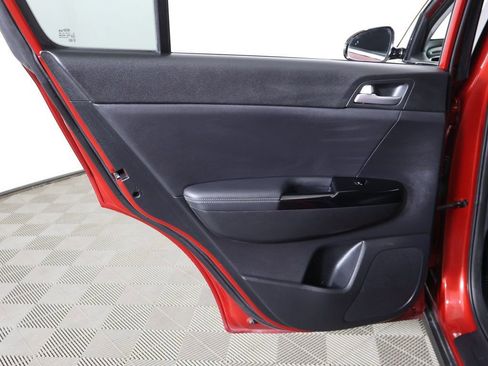 Used 2020 Kia Sportage EX image 24