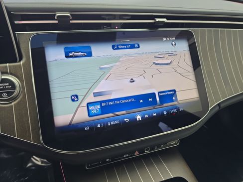 Used 2025 Mercedes-Benz E 350 Sedan image 21