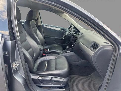 Used 2015 Volkswagen Jetta SE FWD image 26