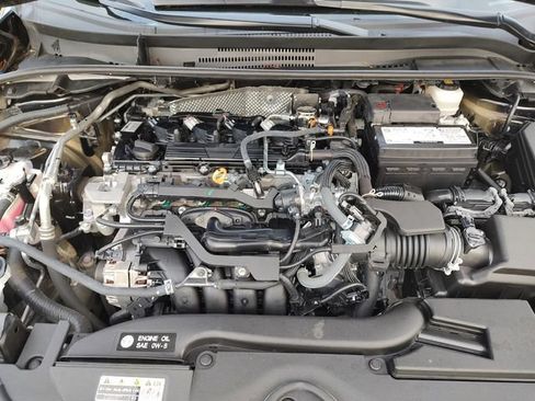 Used 2025 Toyota Corolla SE FWD image 31
