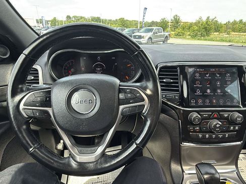 Used 2021 Jeep Grand Cherokee Laredo X AWD/4WD image 27