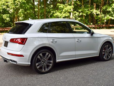 Used 2020 Audi SQ5 Premium Plus w/ Premium Plus Package AWD/4WD image 7