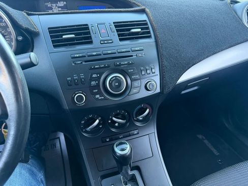 Used 2012 MAZDA MAZDA3 i Touring image 32