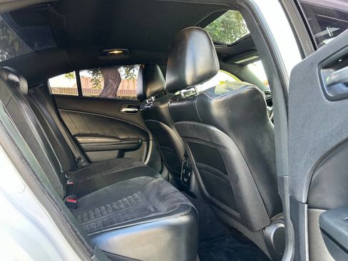 Used 2017 Dodge Charger R/T image 13