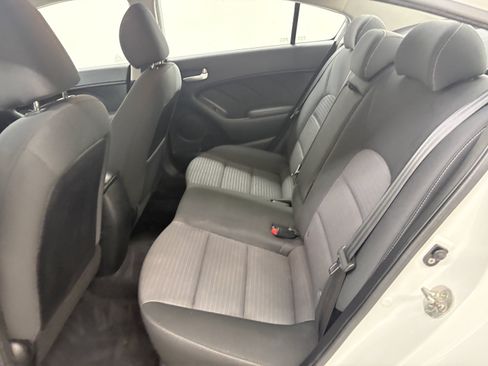 Used 2018 Kia Forte LX w/ LX Popular Package FWD image 11