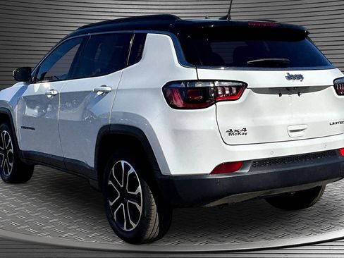 Used 2024 Jeep Compass Limited image 4