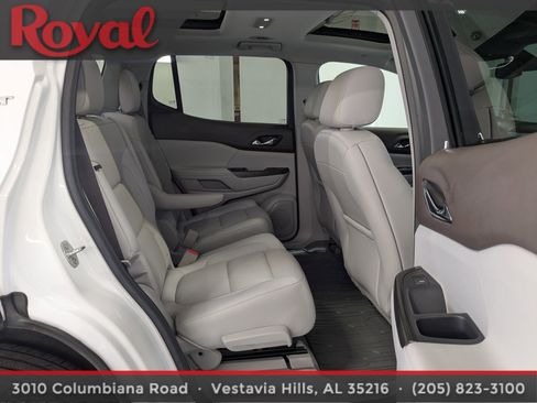 Used 2018 GMC Acadia SLT image 10