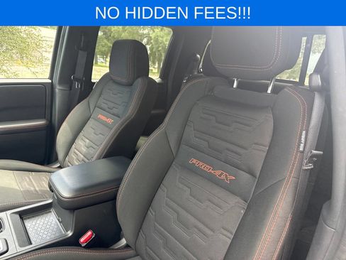 Used 2026 Nissan Frontier PRO-4X AWD/4WD image 11