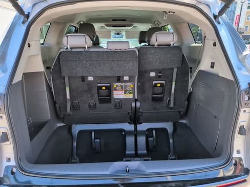 Certified 2024 Toyota Sienna Limited AWD/4WD image 16