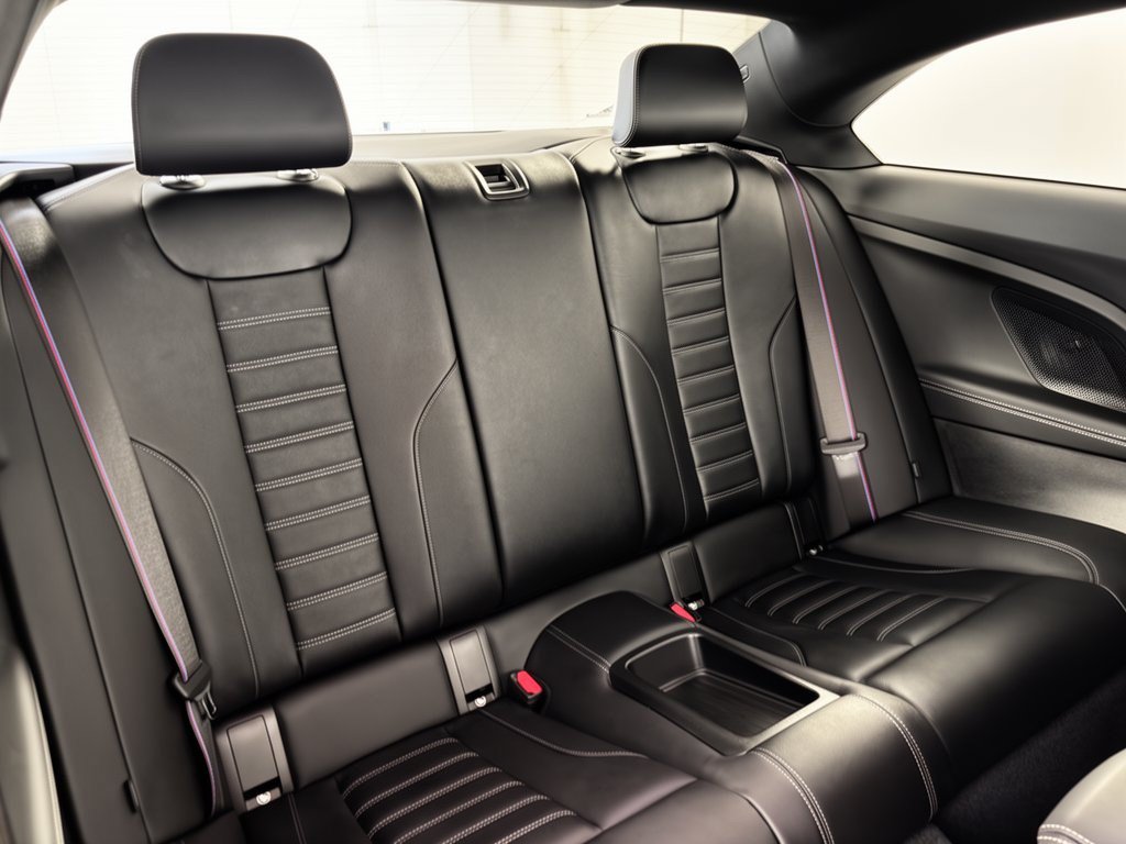 Used 2025 BMW M2 w/ Lighting Package RWD image 29