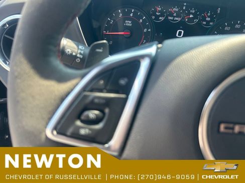 Used 2018 Chevrolet Camaro ZL1 RWD image 12