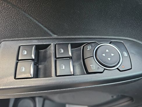Used 2025 Ford Escape ST-Line Select AWD/4WD image 27