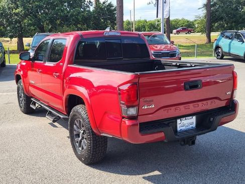 Used 2023 Toyota Tacoma SR5 w/ Technology Package AWD/4WD image 5