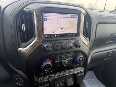 Used 2023 Chevrolet Silverado 2500 High Country image 20