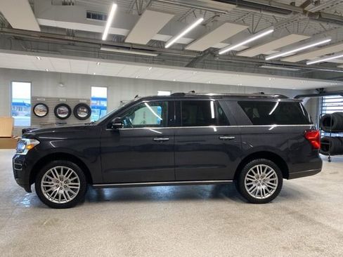 Used 2024 Ford Expedition Max Limited AWD/4WD image 10