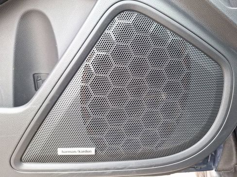 Certified 2025 Subaru Outback Limited w/ Popular Package #2 image 24