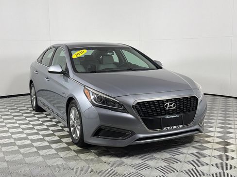Used 2016 Hyundai Sonata SE FWD image 3
