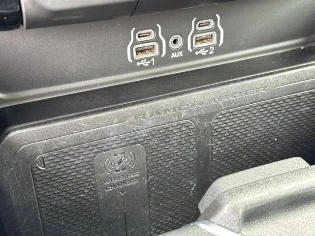 Used 2025 RAM 1500 Laramie AWD/4WD image 38