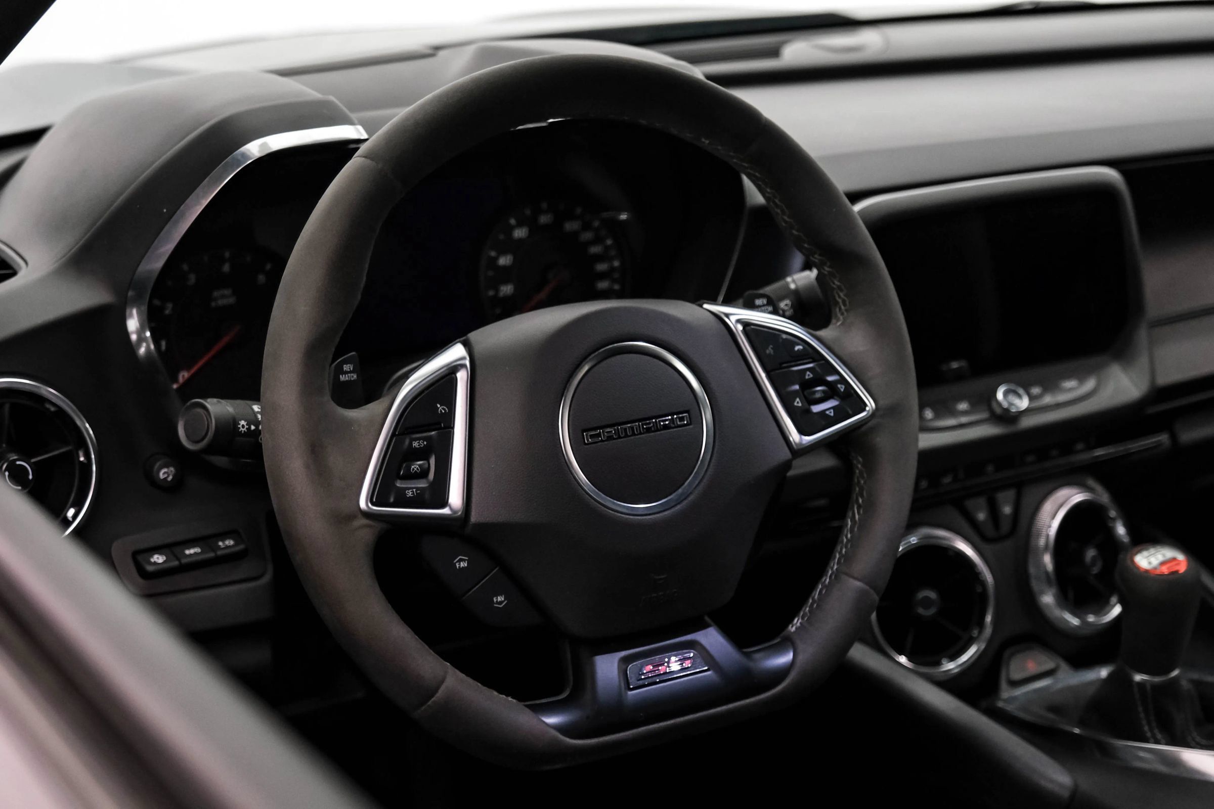 Used 2019 Chevrolet Camaro SS RWD image 14