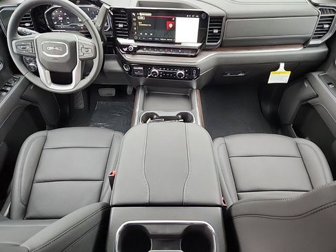 New 2025 GMC Sierra 2500 SLT w/ SLT Premium Package image 21