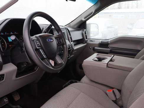 Used 2017 Ford F150 XLT image 10