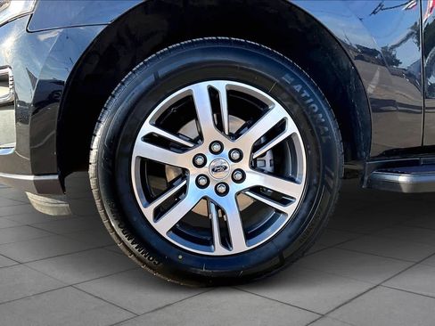 Used 2024 Ford Expedition Max Limited image 11