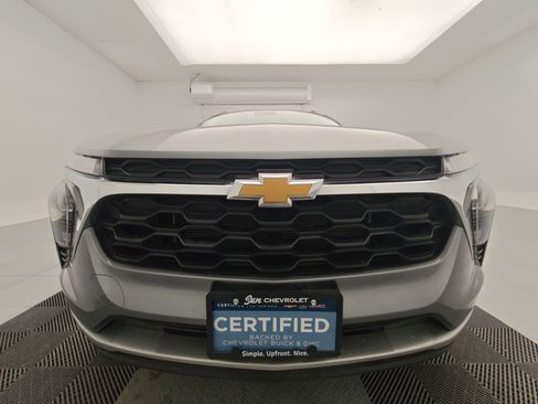 Certified 2024 Chevrolet Trax LT w/ Driver Confidence Package image 31